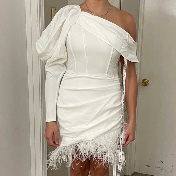 Selling my 2022 homecoming dress!! - Picture 2 of 7